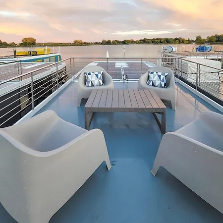 Botel 1 Bedroom Awesome Ship In Havelsee Ot 3*
