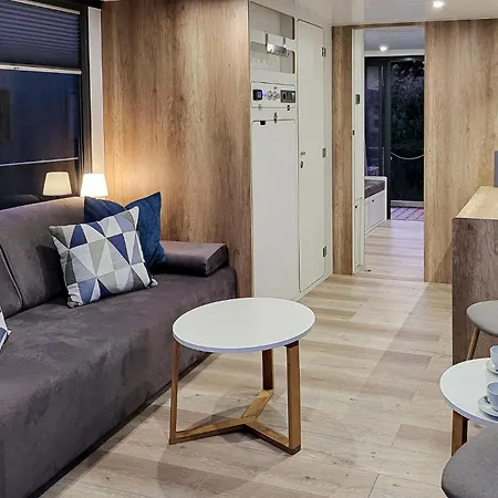 1 Bedroom Beautiful Ship In Havelsee Ot Bateau-hôtel Kutzkow