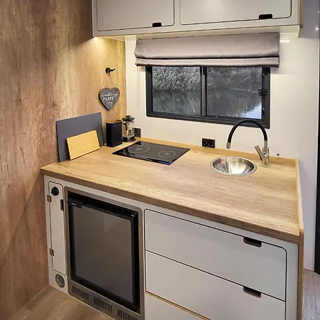 1 Bedroom Beautiful Ship In Havelsee Ot 3*