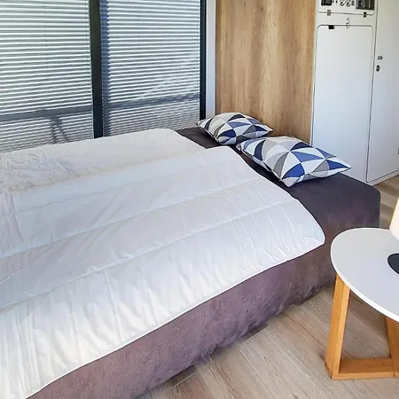 1 Bedroom Beautiful Ship In Havelsee Ot 3*