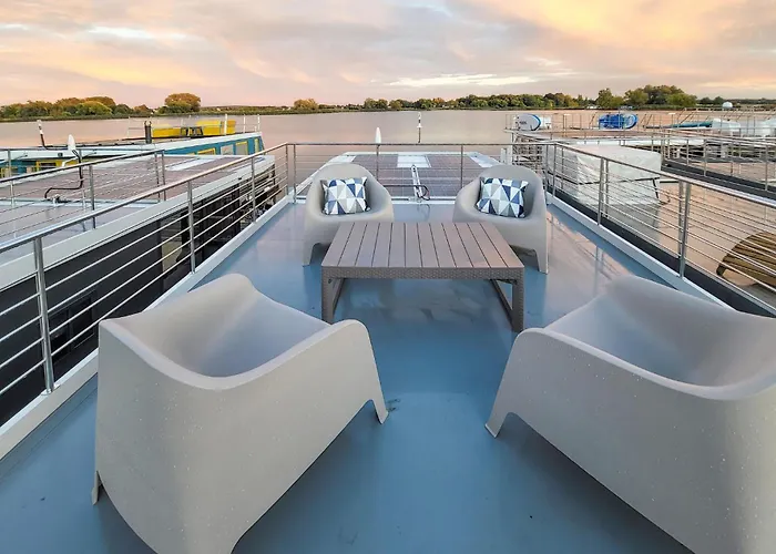 Bateau-hôtel 1 Bedroom Beautiful Ship In Havelsee Ot 3*