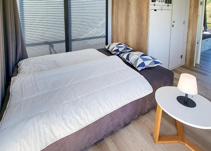 1 Bedroom Beautiful Ship In Havelsee Ot 3*